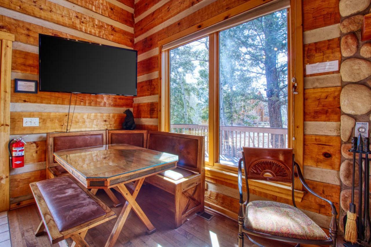 Timber Wolf Villa Уудланд Парк Екстериор снимка