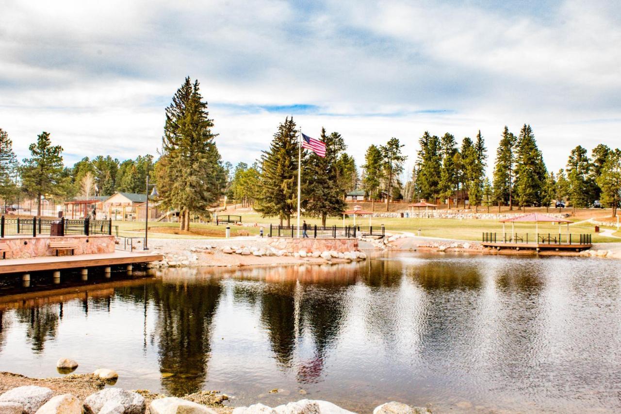 Timber Wolf Villa Уудланд Парк Екстериор снимка